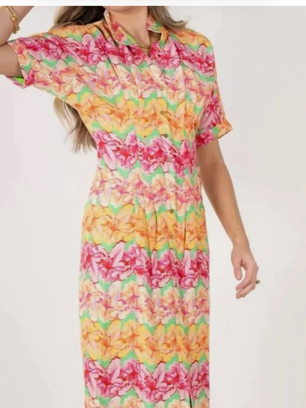Emily McCarthy Georgia midi dress in a floral print - Picture 3 of 4